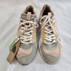 Free People Flower Mountain Sneakers FM98006 Women's US 7.5 New with Tags